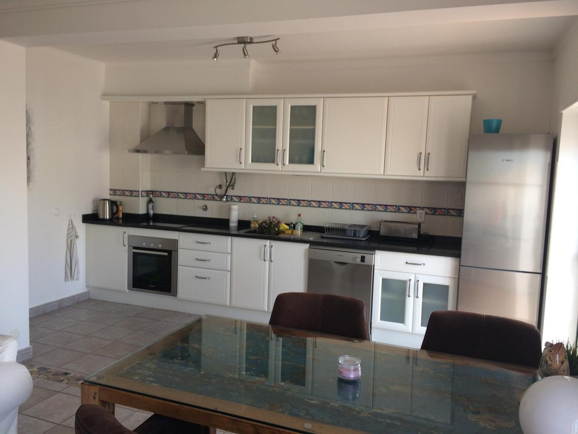 Apartamento Near The Center - Two Bedroom With Balcony